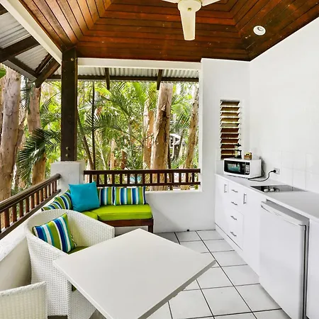 The Reef Retreat Palm Cove Hotel Room photo