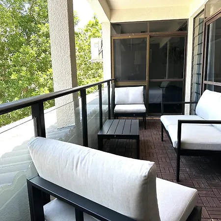 The Reef Retreat Palm Cove Hotel Exterior photo